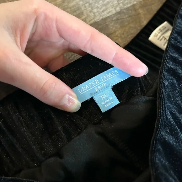 Draper James Black Floral burnout midi skirt - Picture 8 of 8